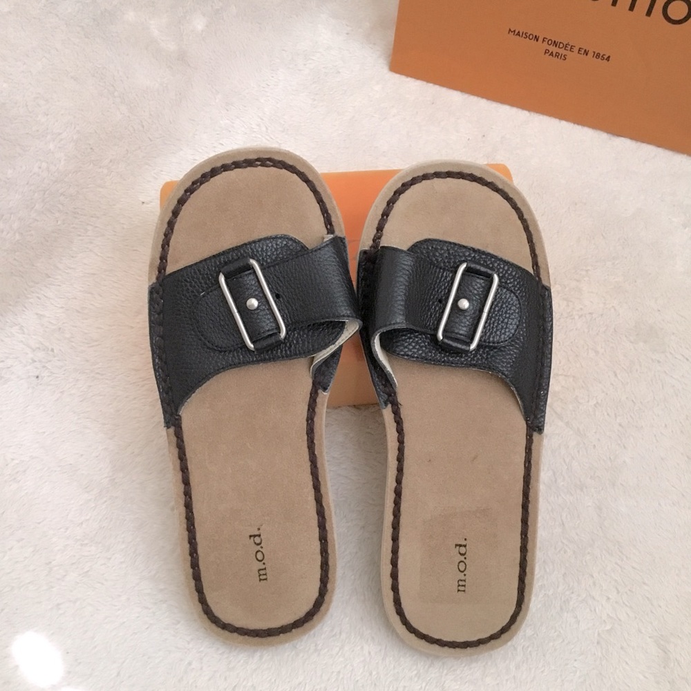 Black Genuine Leather one Strap slide Sandals with Buckle